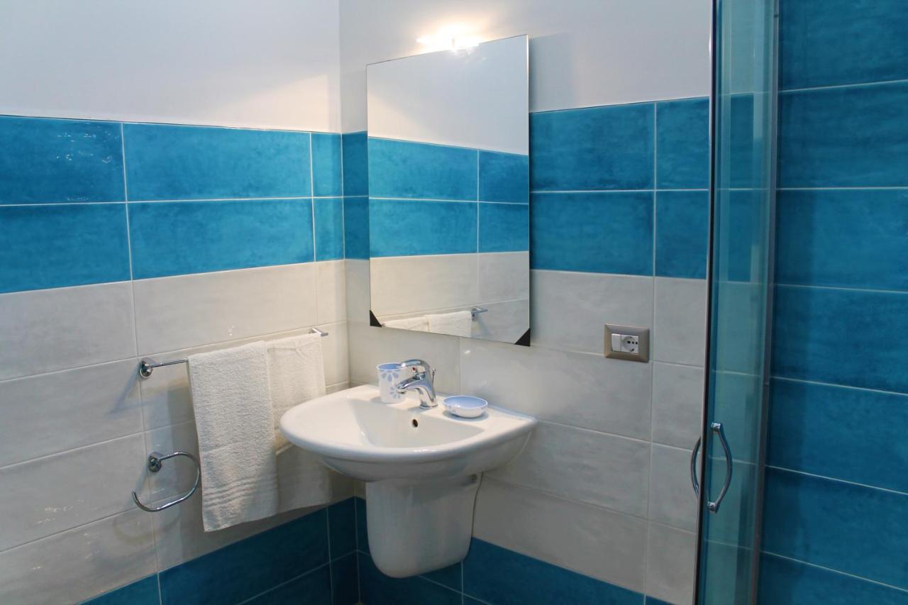 Casa Vacanze Natali-Stella ปอร์โตเชซาเรโอ ภายนอก รูปภาพ